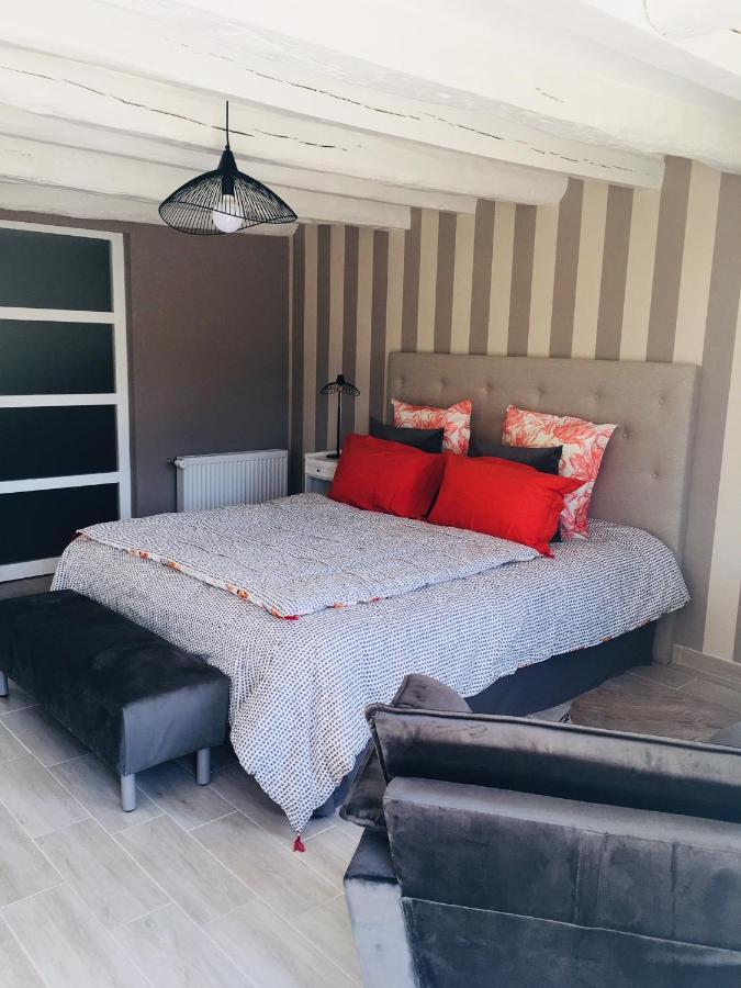 Bed and Breakfast Au Bord de La Dhuy Orges Exterior foto